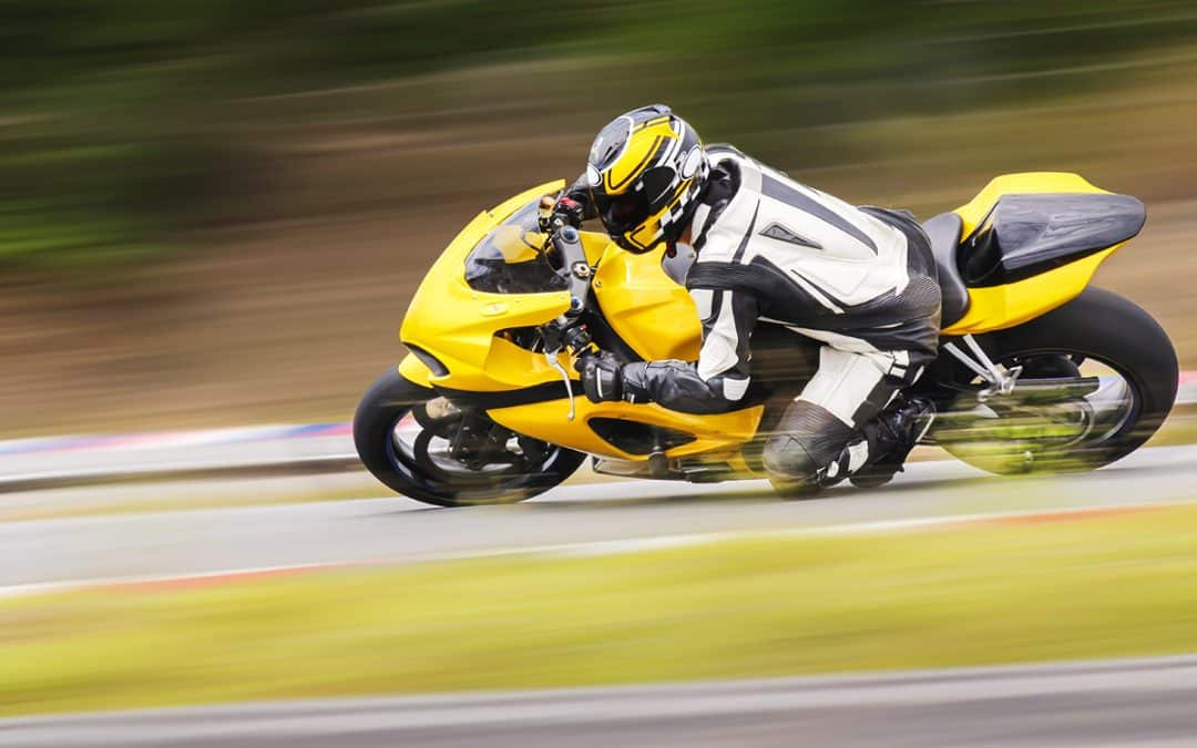 Enloquece con la adrenalina de la competición de motos